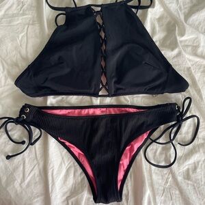 Victoria's Secret Black and Pink Mini Cheekster